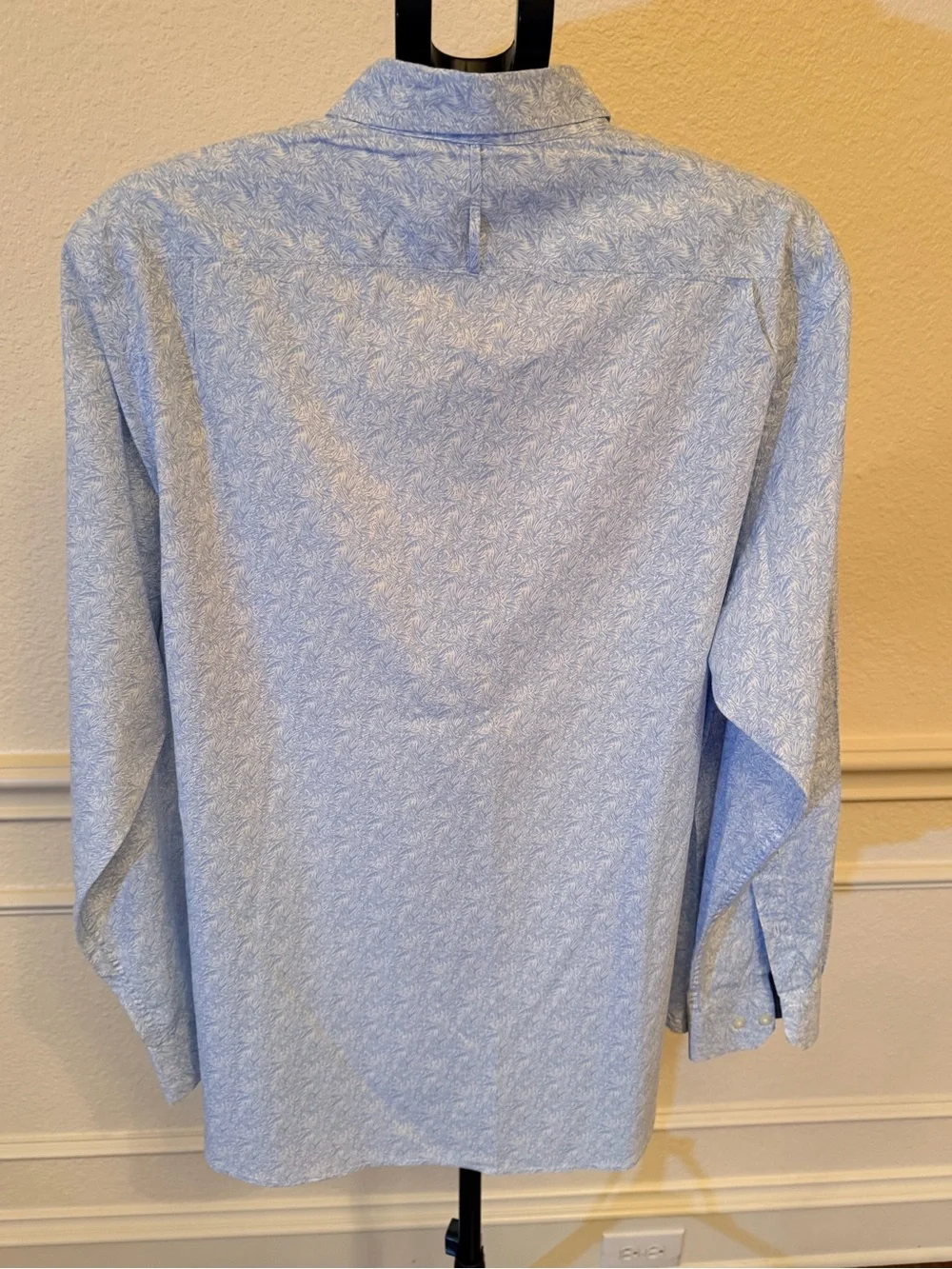 Banana Republic Light Blue Printed Button-Down Shirt